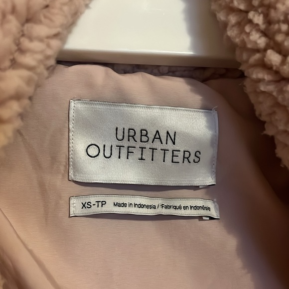 Urban outfitters willow fuzzy teddy drawstring jacket pink - Picture 4 of 7